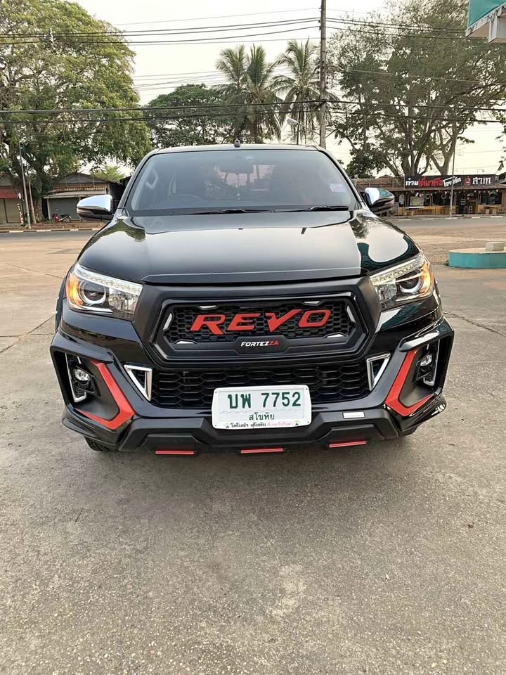 Toyota hilux revo